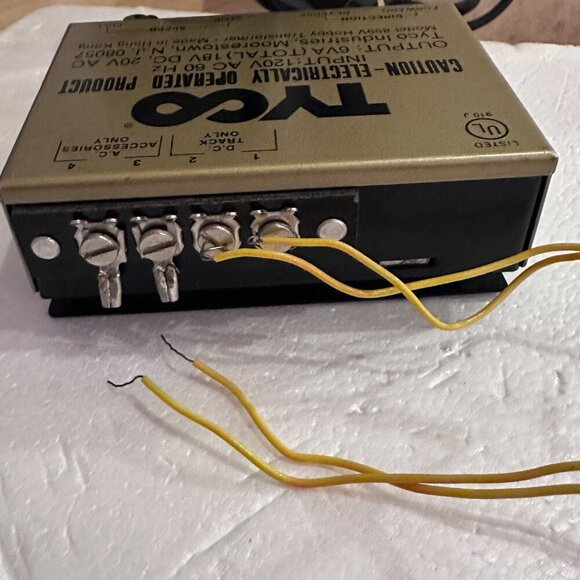 Tyco 899V Hobby Transformer 120V AC 60Hz Input 18V DC 20V AC Output - Picture 12 of 13